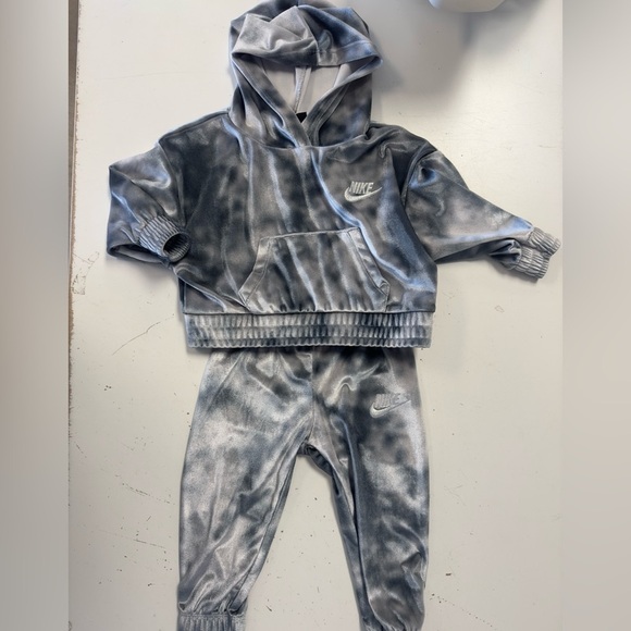 Nike Velour Tie Dye Hooded Tracksuit Gray Silver 12m NWOT - Picture 1 of 10